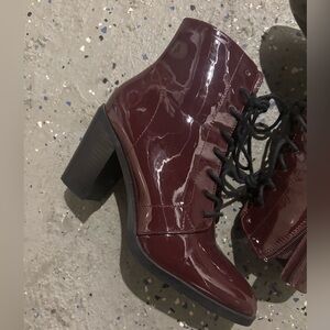 Women's Burgundy heeled Boots